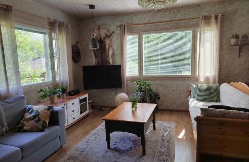 Keuruu Villa | Ilmastoitu huvila ja rantasauna