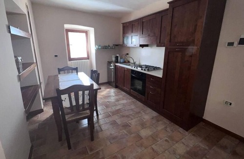 San Benedetto in Perillis House | Immaculate 2-Bed House