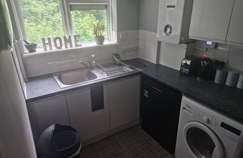 Waltham Forest Apartment | Immaculate 1-bed Apartment in Woodford Green