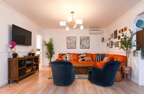 Alamitos Beach House | Immaculate 3BDR Bungalow - 5-Min Walk to Beach