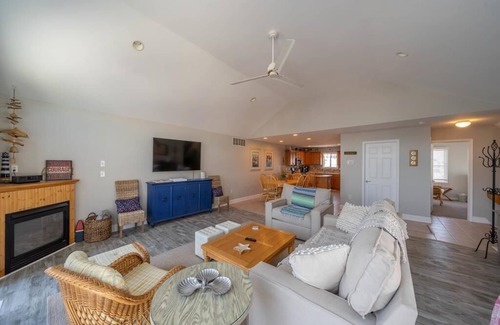 Sea Isle City House | Immaculate 5 Bedroom home located within walking distance to downtown Sea Isle City!