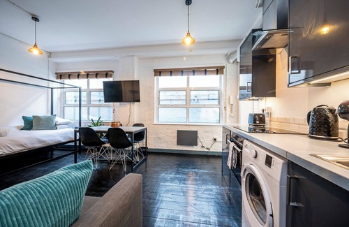 Camberwell Green Apartment | Immaculate and Stylish 1 Bedroom Flat - Sleeps 4