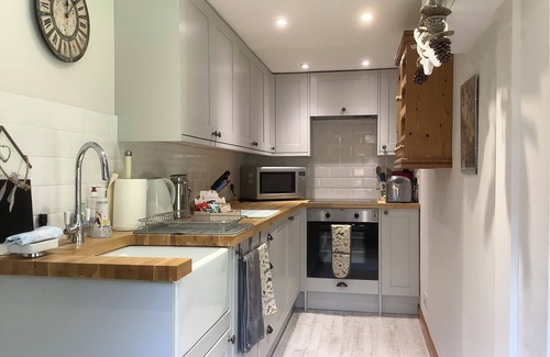 West Chiltington House | Immaculate, luxury, detached Cabin style accomdation in tranquil setting.