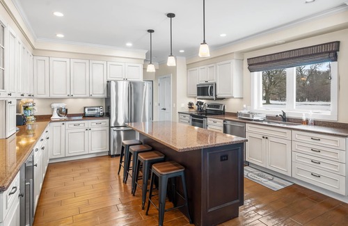 Green Lake House | Immaculate, Spacious Gem close to town