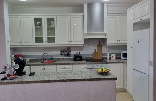 Orihuela Costa Villa | Immaculate Well Equipped Villa with FREE Wi-Fi and beautiful Communal Pool