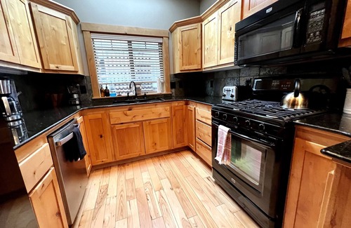 Southern Crossing House | Immaculate Westside Home in the ❤️ of Bend