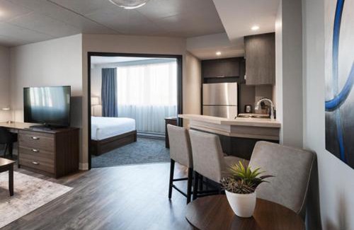 Boucherville Hotel | Imperia Hôtel et Suites Boucherville