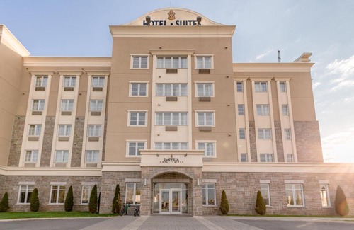Terrebonne Hotel | Imperia Hôtel et Suites Terrebonne