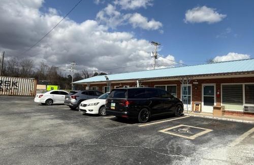Tazewell Hotel | Imperial Inn by OYO Tazewell