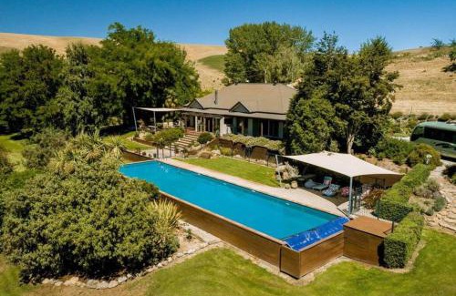 Lowburn Villa | Imrama - Haven in Cromwell