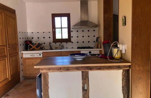 Cendrieux Cottage | In a green setting, pretty farm (producing walnuts and strawberries), swimming pool