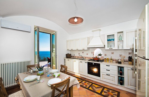 Pogerola Villa | In Amalfi villa sea view at 200 Mt from the beach.available for event