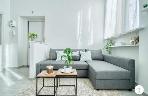 Parabiago Apartment | In Curti 1913
