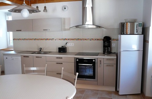 Clarac House | In Marignac, house of 70m2, all comfort, with closed courtyard. (5 people)