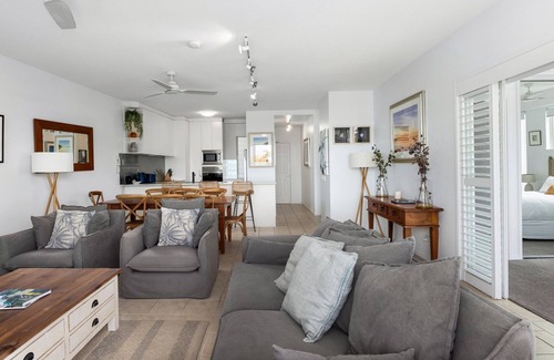 Sunshine Beach Apartment | In the Heart of the Sunshine Beach Village - Unit 7 Sempre, 28-34 Duke St, Sunshine Beach