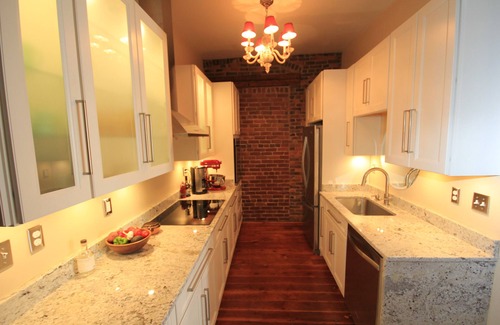 Paris Apartment | In the Heart of Historic Downtown Paris KY