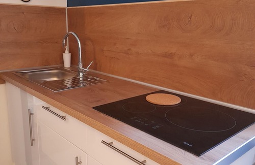 Meze Apartment | In the heart of Meze, apartment 2 BEDROOMS, AIR CONDITIONED, sleeps 4.