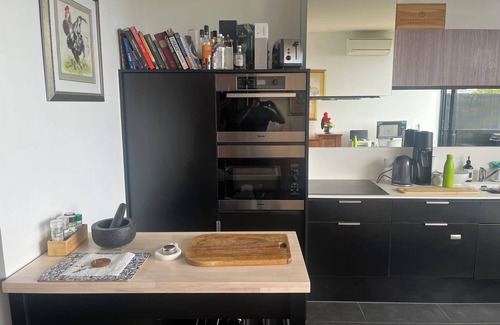 Windsor Apartment | In the middle of everything!