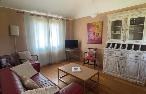 Saint-Gilles Other | In the middle of the vineyard in the castel