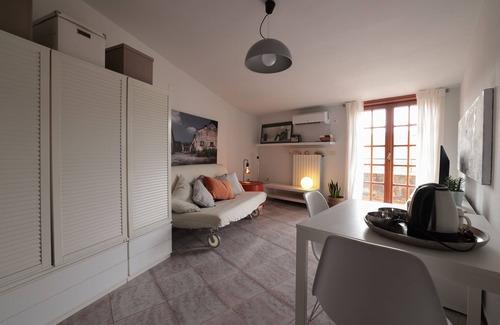Caserta House | In township on the outskirts of Caserta "Alley Zenone 8"