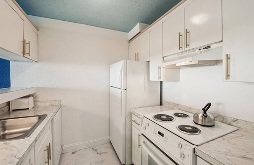 North Ocean City Condo | Includes Xplorie Activities & Linens. PYRAMID-1BR OF condo w/outdoor pool.
