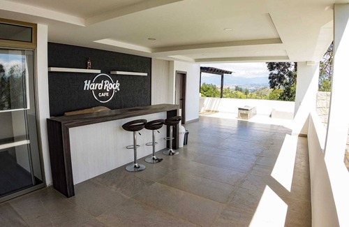 Cuenca House | Incredible Views with style and comfort.
