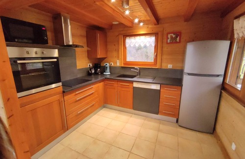 Dommartin-les-Remiremont Cottage | Independent chalet with Jacuzzi Private Sauna