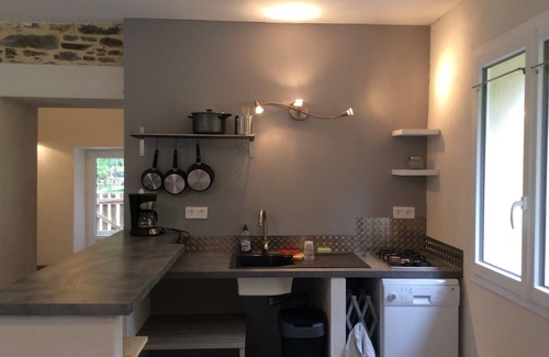 Moissac-Vallee-Francaise House | INDEPENDENT GITE 4/5 P RIVER EDGE 'TROU D'EAU