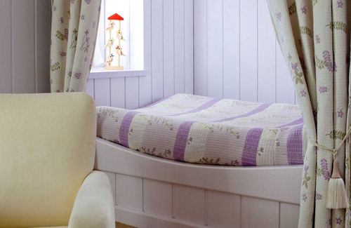 Boisset House | Independant, comfortable gîte for 6 to 10 people, large garden and swimming pool