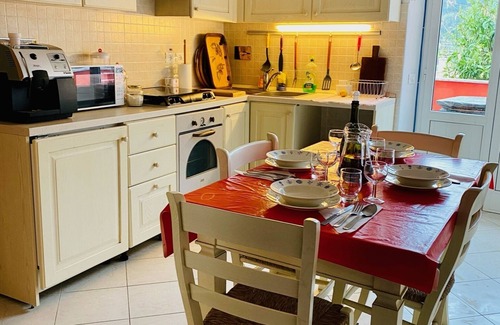Follo Apartment | INDEPENDENT APARTMENT FOR 5 PEOPLE IN THE HILLS A FEW KILOMETERS FROM LERICI