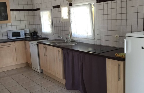 Saint-Jacques House | Independent housing 100 m from the port