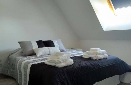 Hennebont Apartment | Independent suite in private house. Calm neighborhood.