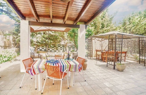 San Giorgio Villa | Independent villa with beautiful furnished garden September 280Euro week