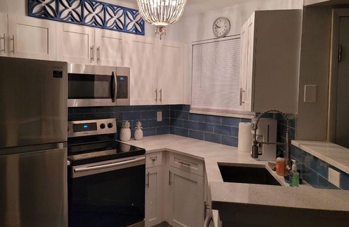 Ocean Side Village Condo | Indialantic Florida/Melbourne/Indian Harbour beach 32903