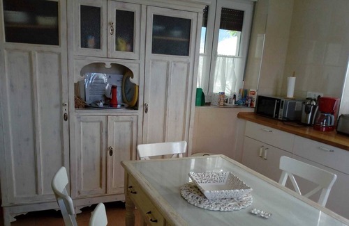 Malleza Villa | Indian villa, large garden and swimming pool, for large groups, 30 m from the beaches