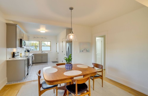 Syracuse House | Indiana Vacation Rental - Walk to Syracuse Lake!