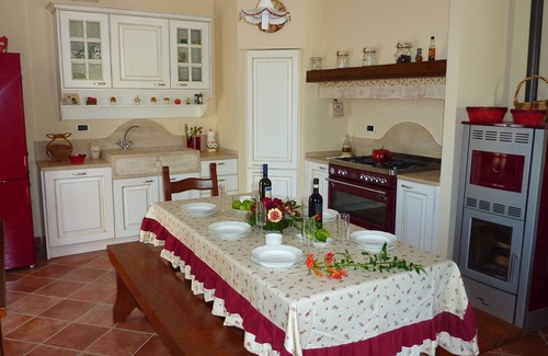Palaia House | Indipendendent house with private garden and swimming pool
