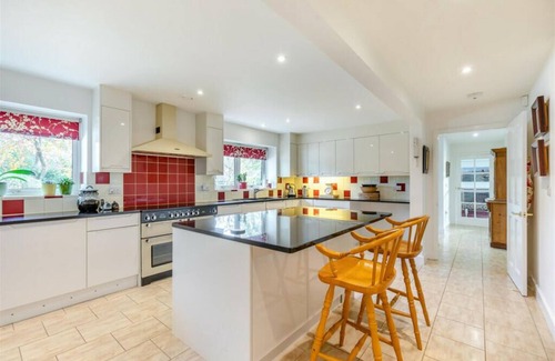 Hornton House | Indoor Pool! Ranch Style! Cotswolds, Soho Farmhouse, Oxford, Stratford, London