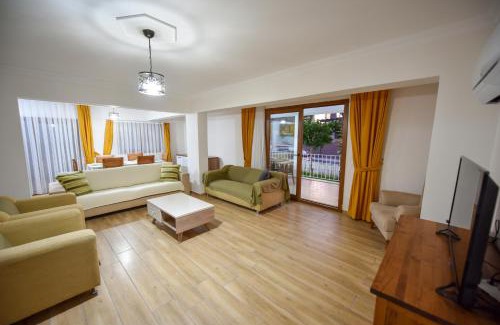 Ciftlik Villa | Infinity Gokkusagı Villa