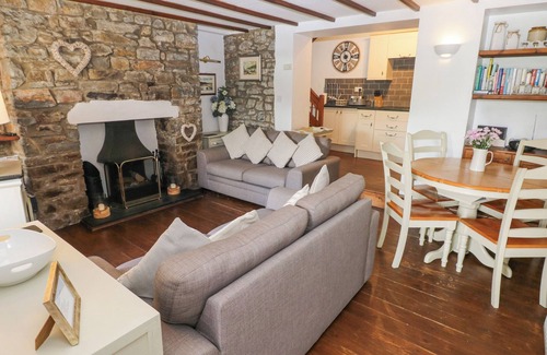 Little Haven Cottage | INGLENOOK COTTAGE, family friendly, with open fire in Broad Haven