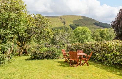 Lochearnhead House | Inglis Nook Cottage