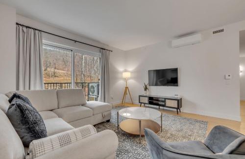 Beaupre Apartment | Initial - Mountain 302 - Ski-in-out MSA