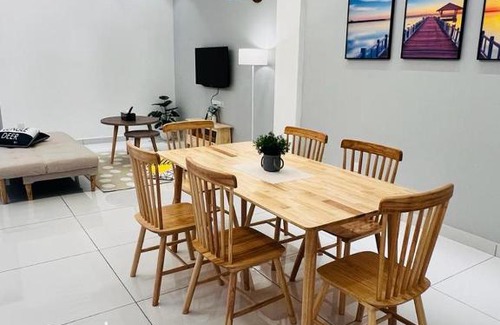 Teluk Intan House | Inn Homestay