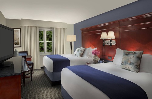 Falmouth Hotel | Inn on the Square