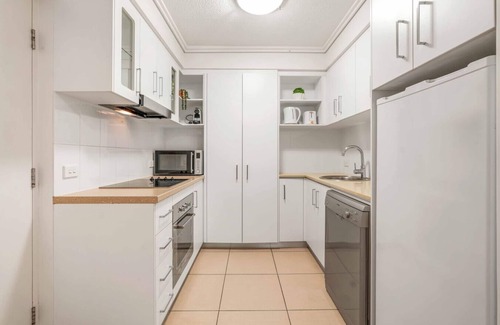 Cairns Central Business District Apartment | Inner City Gem - Stunning Views