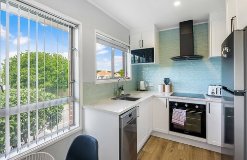 Sandringham Apartment | Inner City Retreat - WiFi - Netflix