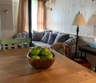 Stafford Bed & Breakfast | Innkeeper's Place B&B