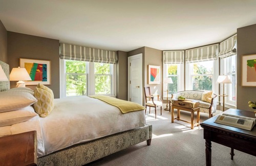 Town of Ledyard Hotel | Inns of Aurora Resort & Spa