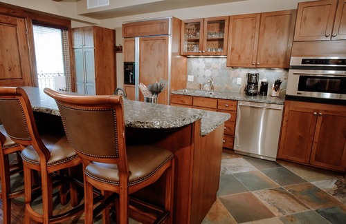 West End Condo | Innsbruck Aspen | Deluxe Two-Bedroom Suite 01 w/Hot tub, Centrally located