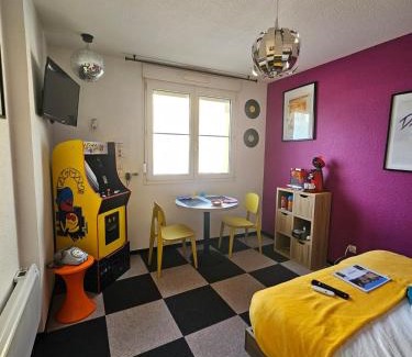Luneville Apartment | Insolite Les années 80 !